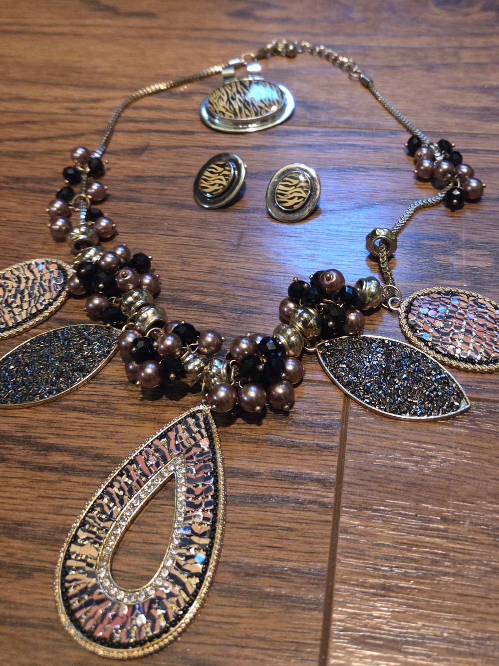 Vintage Gold-Tone Multicolor Teardrop Statement Necklace & Earring Set & Pendant